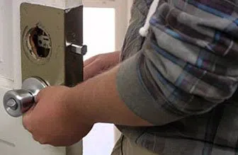 Universal Locksmith Store Seattle, WA 206-886-3864 - 12-locks-replace